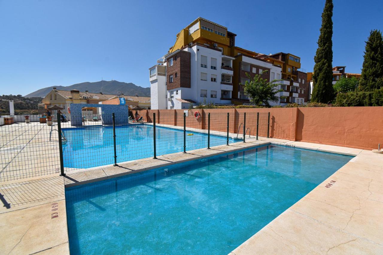 Apartamento Con Amplio Porche Y Bbq Benalmádena Dış mekan fotoğraf