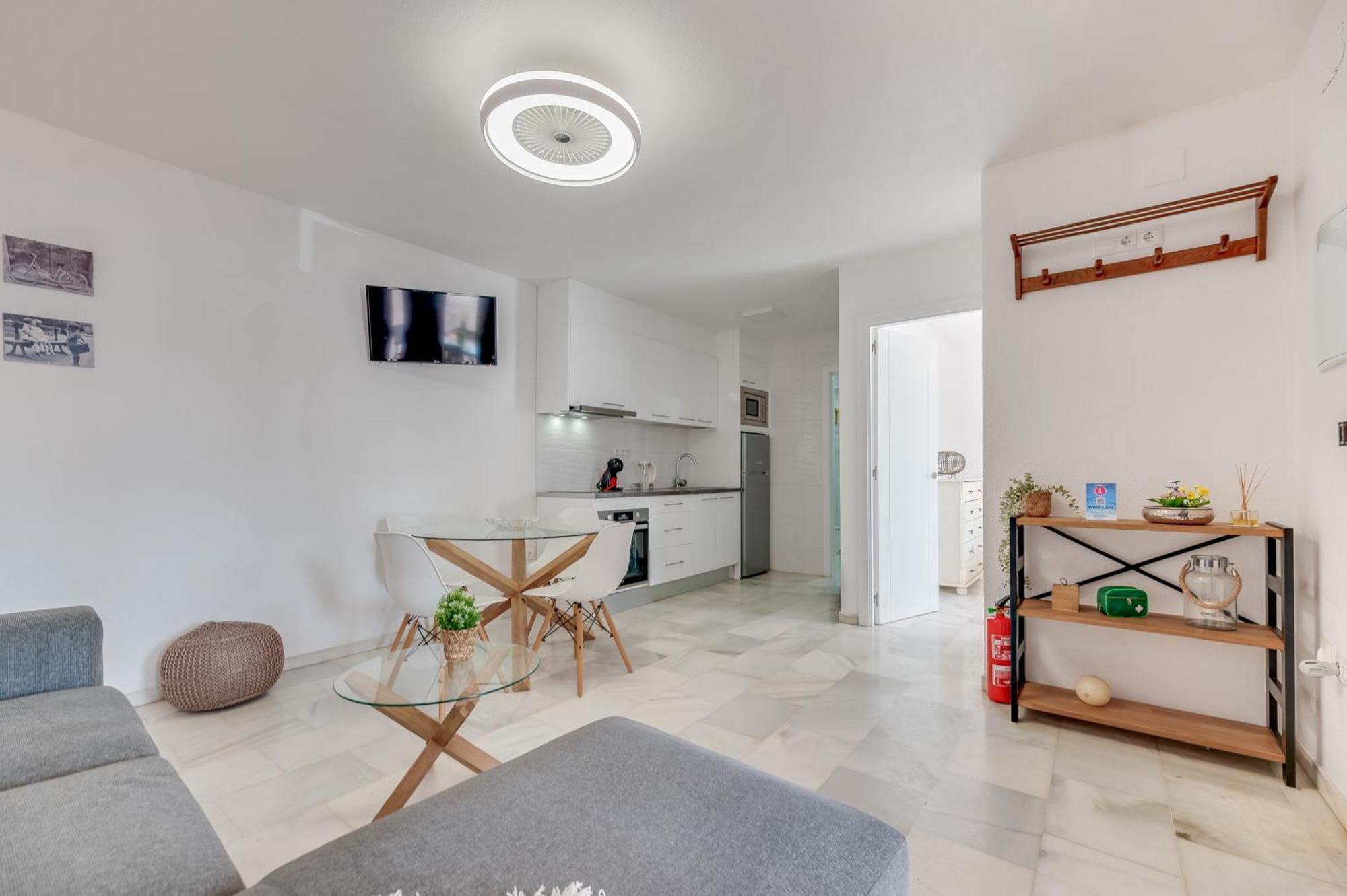 Apartamento Con Amplio Porche Y Bbq Benalmádena Dış mekan fotoğraf