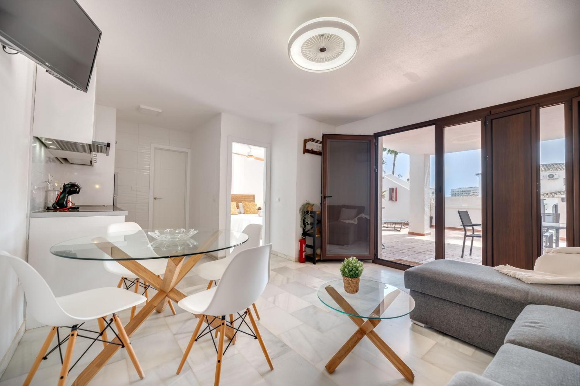Apartamento Con Amplio Porche Y Bbq Benalmádena Dış mekan fotoğraf
